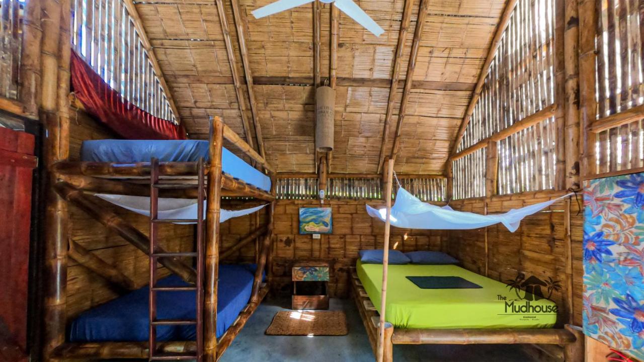 The Mudhouse Hostel Mompiche Exterior foto