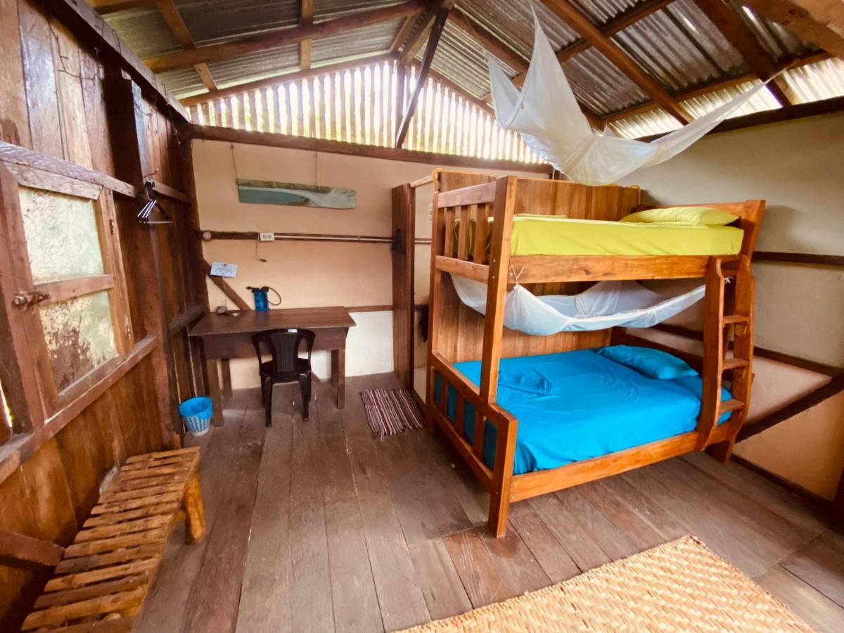 The Mudhouse Hostel Mompiche Exterior foto